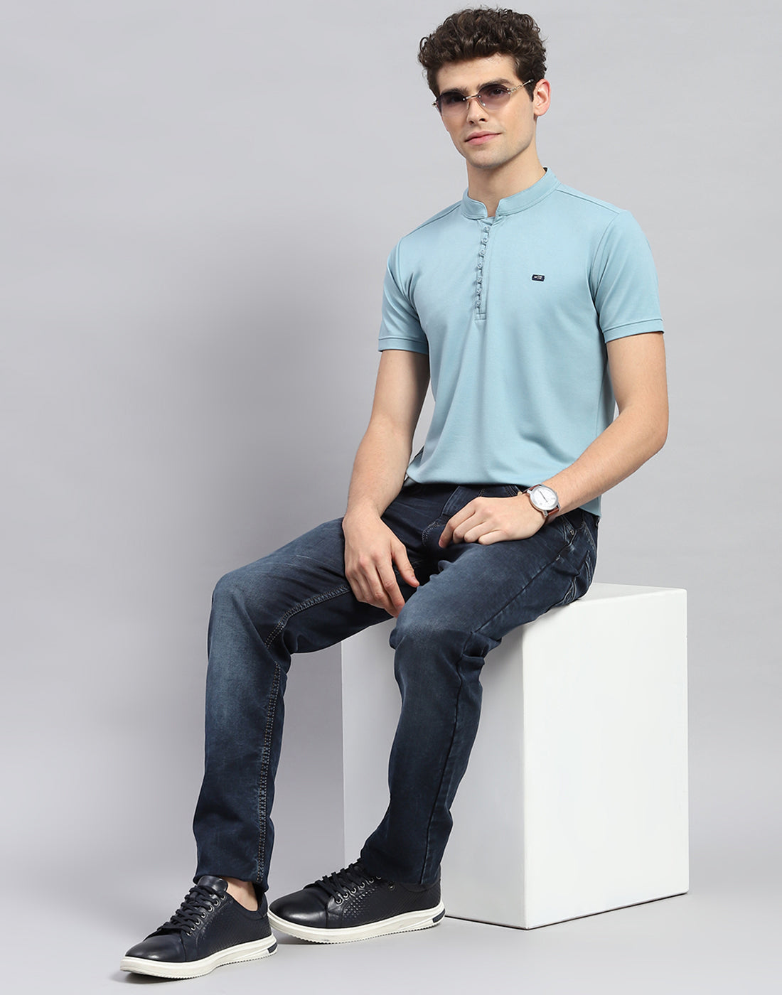 Men Sky Blue Solid Mandarin Neck Half Sleeve T-Shirt