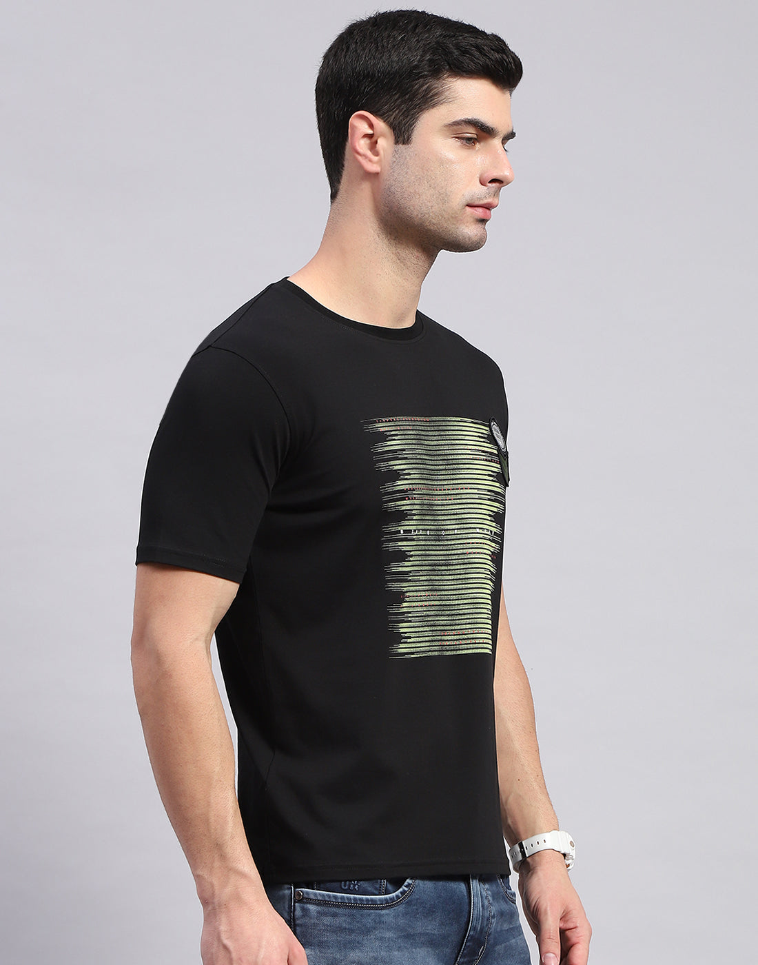 Men Black Printed Round Neck Half Sleeve T-Shirt