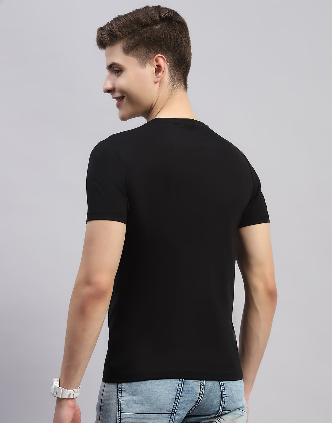 Men Black Printed Round Neck Half Sleeve T-Shirt