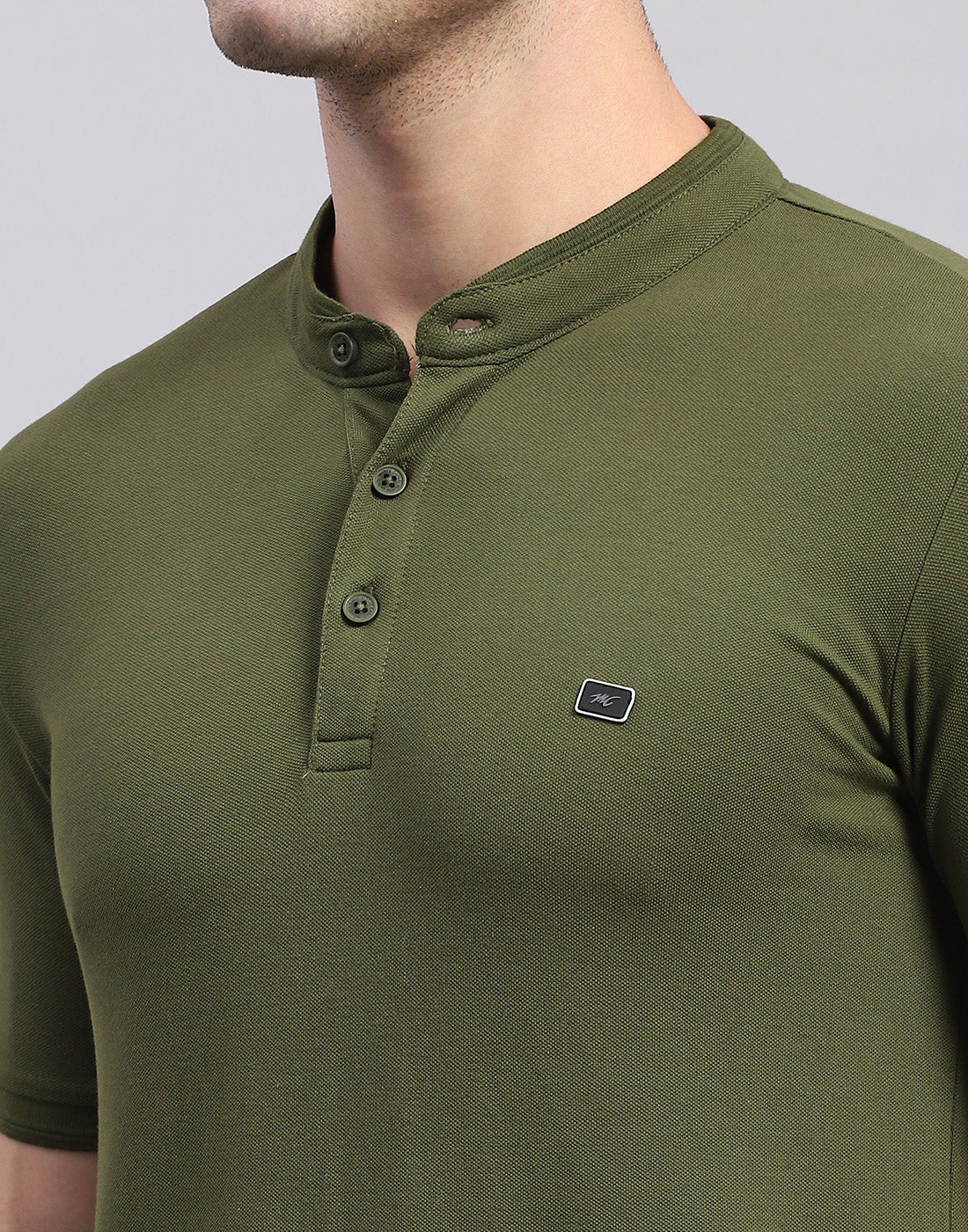 Men Olive Printed Mandarin Collar Half Sleeve T-Shirt