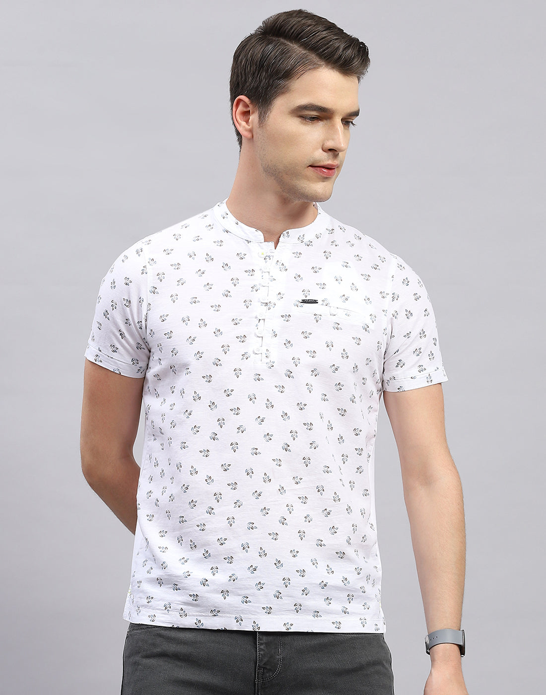 Men White Printed Band Collar Half Sleeve T-Shirt