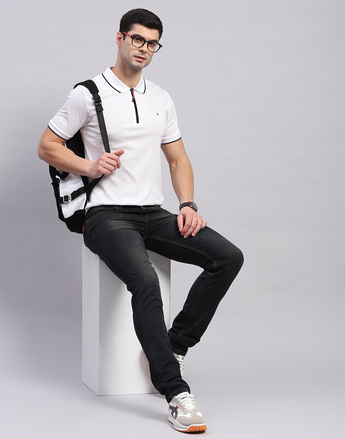 Men White Solid Polo Collar Half Sleeve T-Shirt