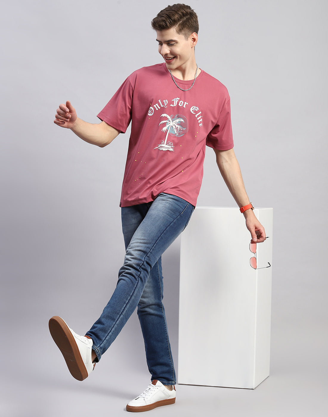 Men Pink Printed Round Neck Half Sleeve T-Shirt