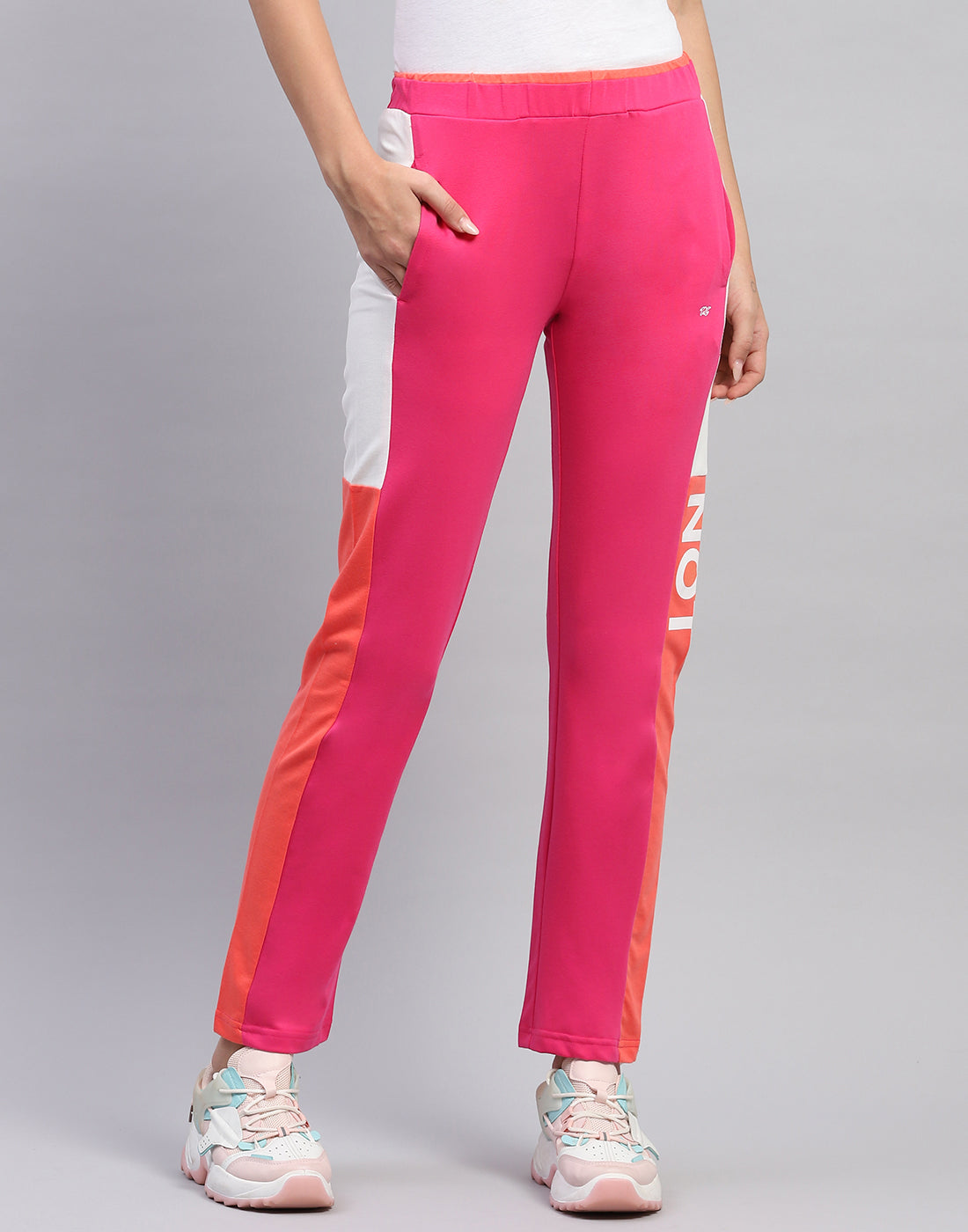 Women Magenta Colourblocked Regular Fit Lower