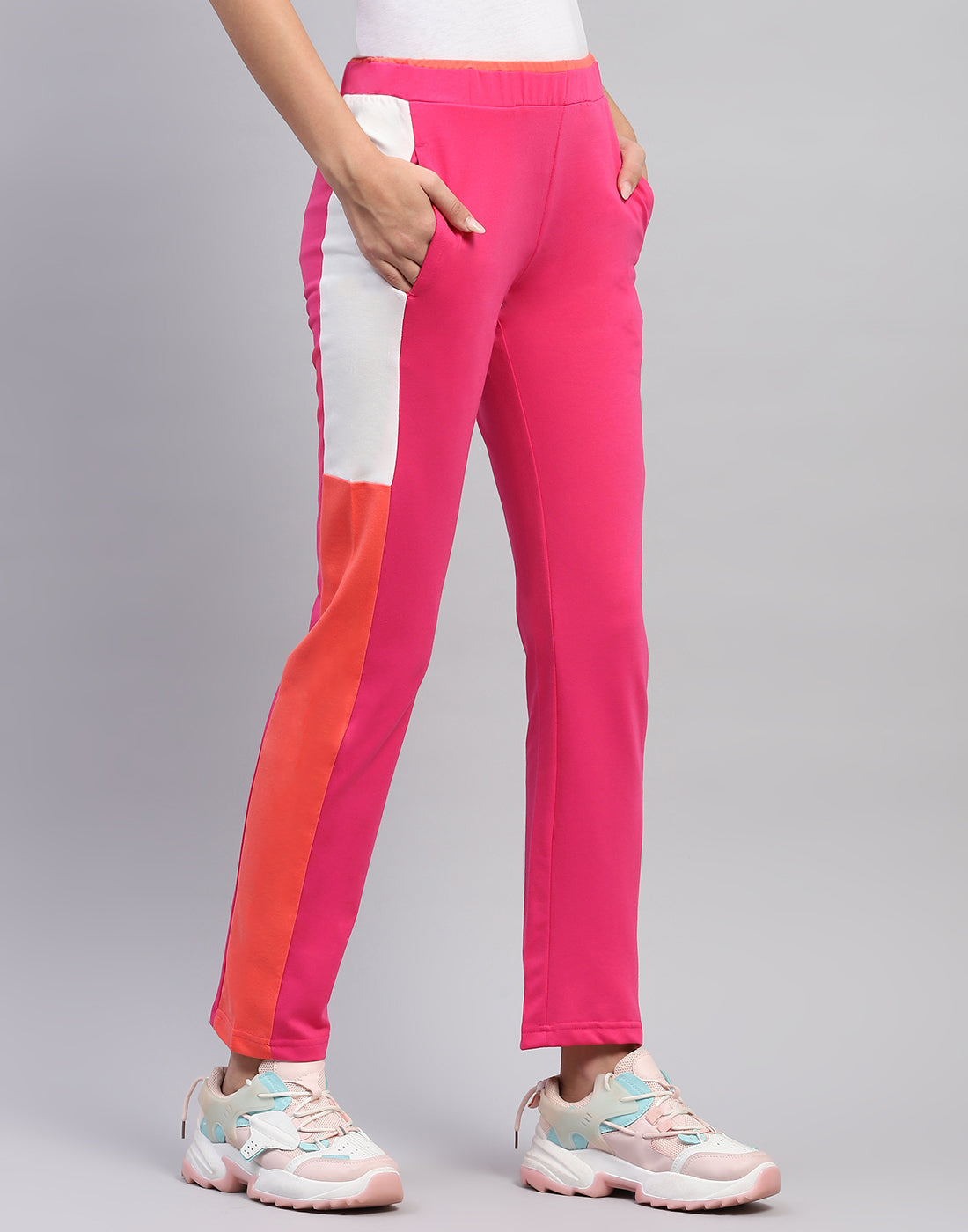 Women Magenta Colourblocked Regular Fit Lower