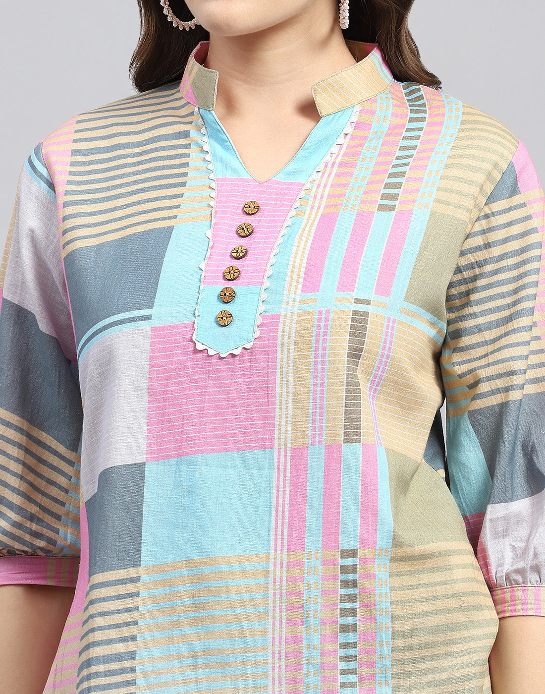 Women Blue Check Mandarin Neck 3/4 Sleeve Top