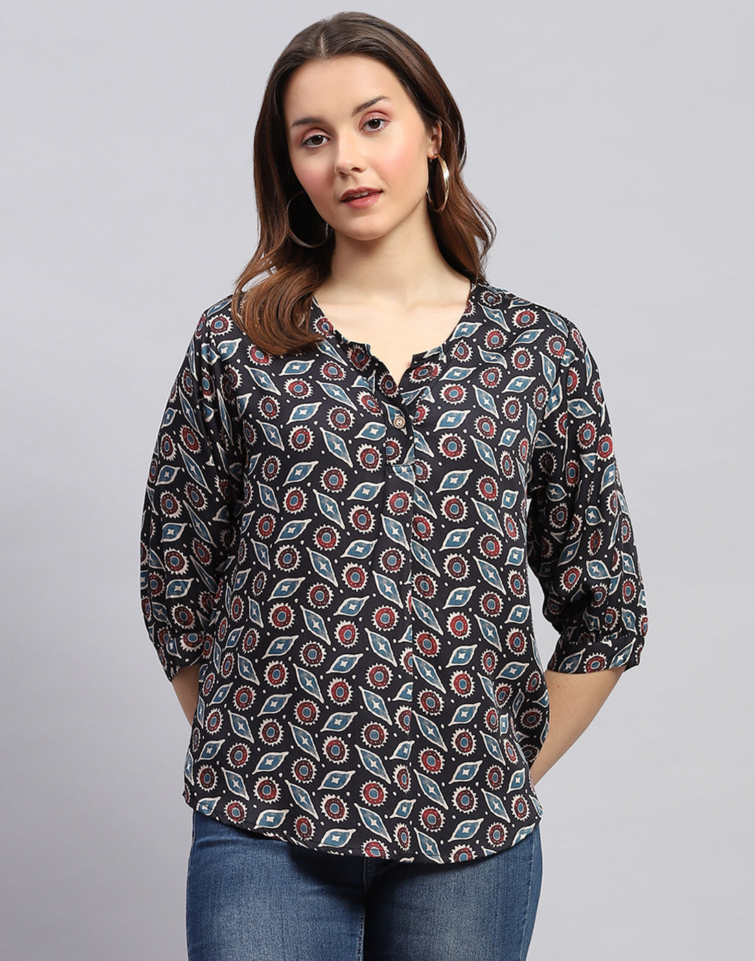 Women Black Printed V Neck 3/4 Sleeve Top