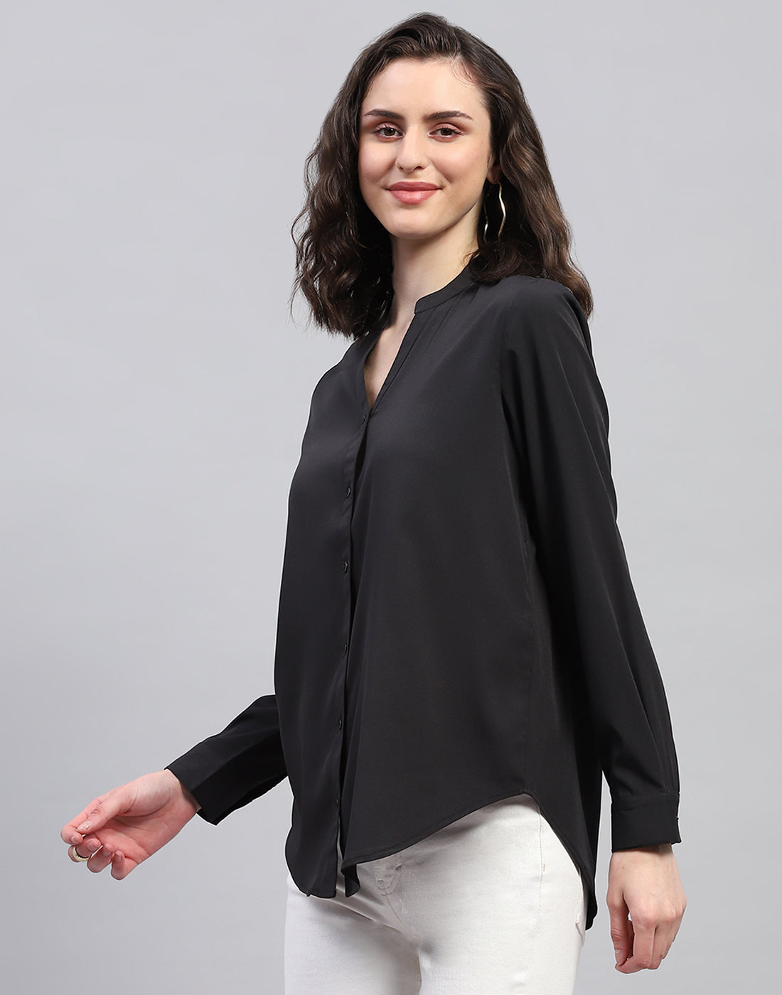 Women Black Solid Mandarin Collar Full Sleeve Top