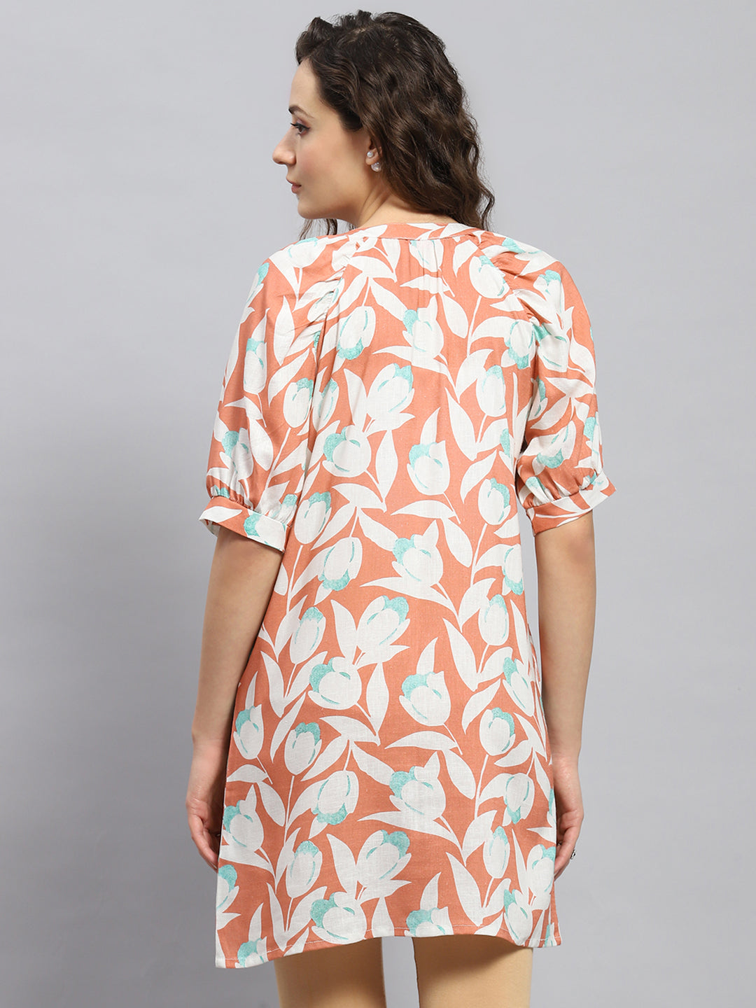 Women Peach Printed Mandarin Collar Tunic