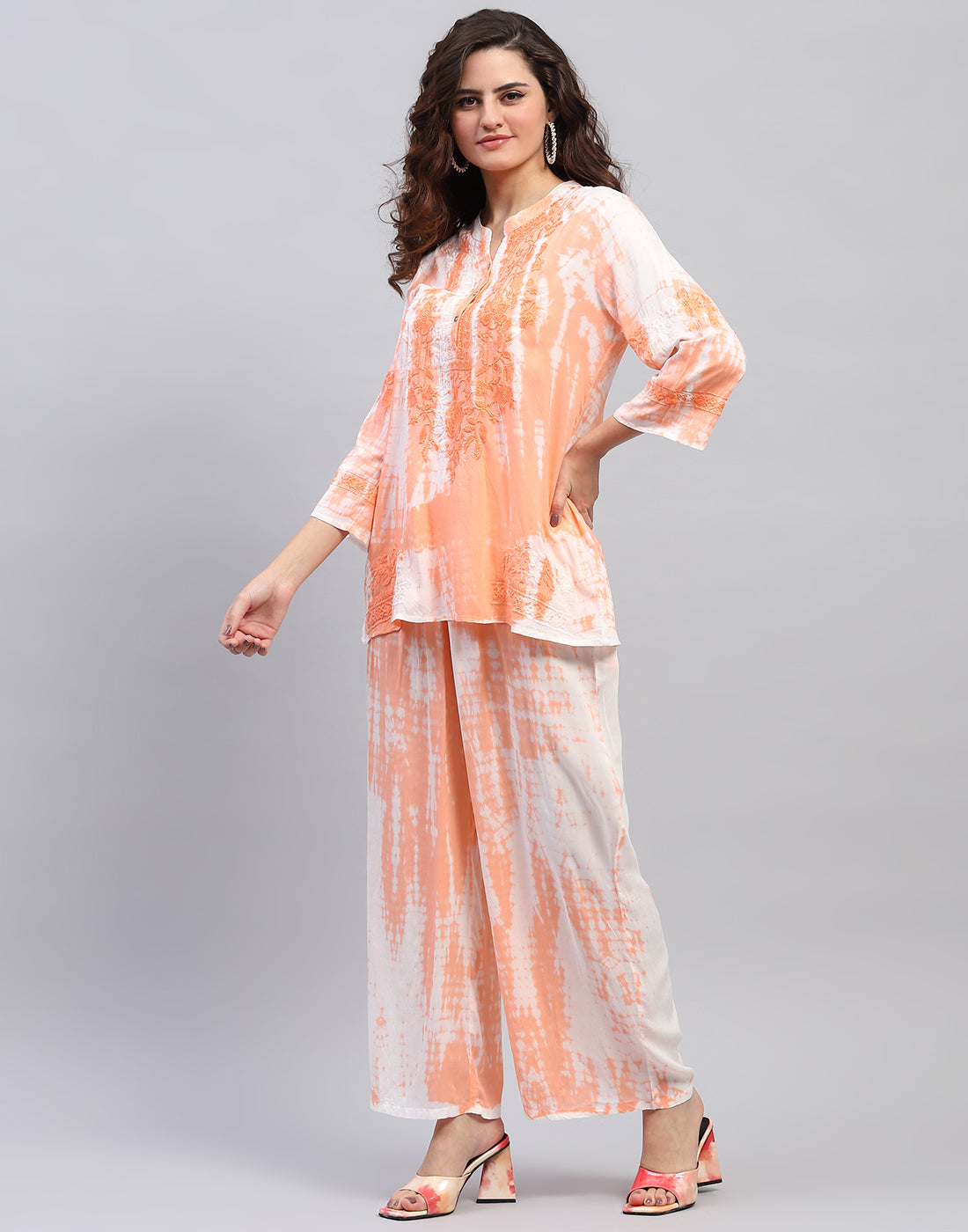 Women Peach Embroidered Mandarin collar 3/4 Sleeve Cords Set