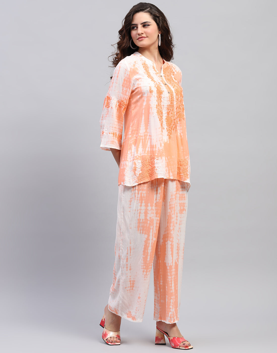 Women Peach Embroidered Mandarin collar 3/4 Sleeve Cords Set