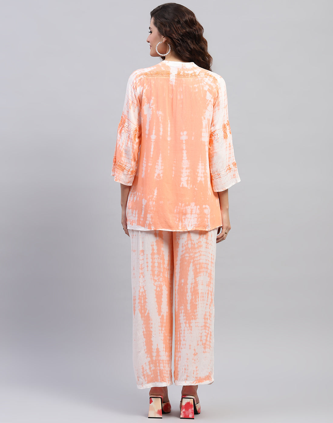 Women Peach Embroidered Mandarin collar 3/4 Sleeve Cords Set