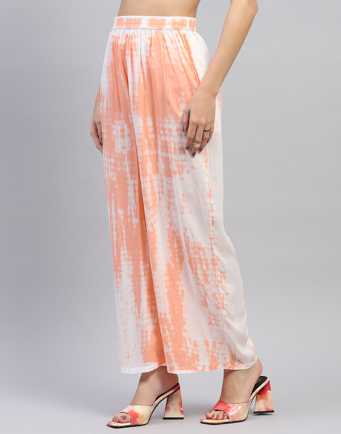 Women Peach Embroidered Mandarin collar 3/4 Sleeve Cords Set