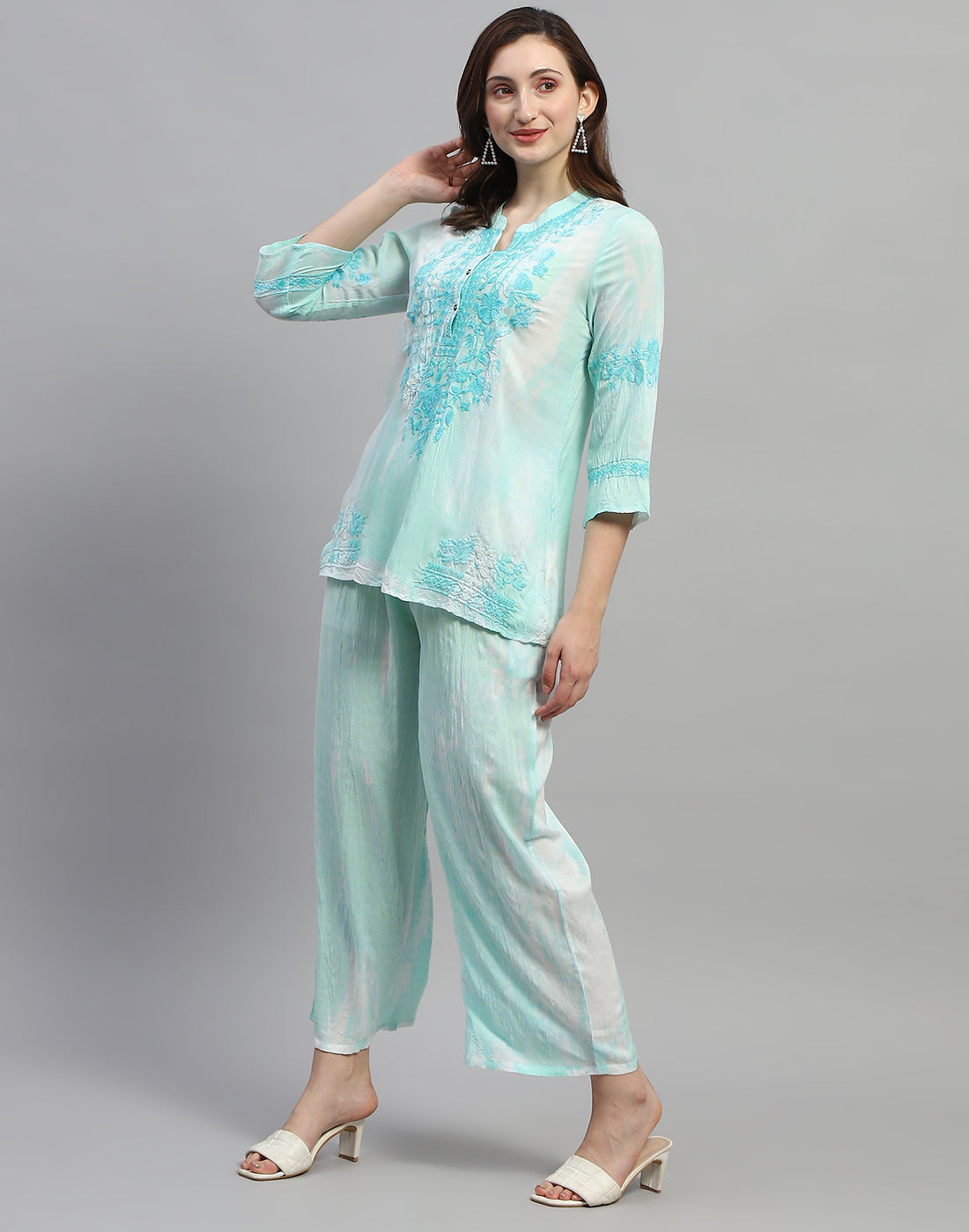 Women Aqua Blue Embroidered V Neck 3/4 Sleeve Cords Set