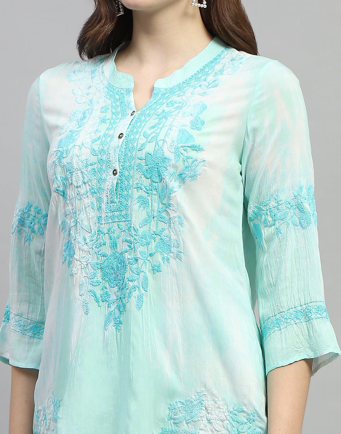 Women Aqua Blue Embroidered V Neck 3/4 Sleeve Cords Set