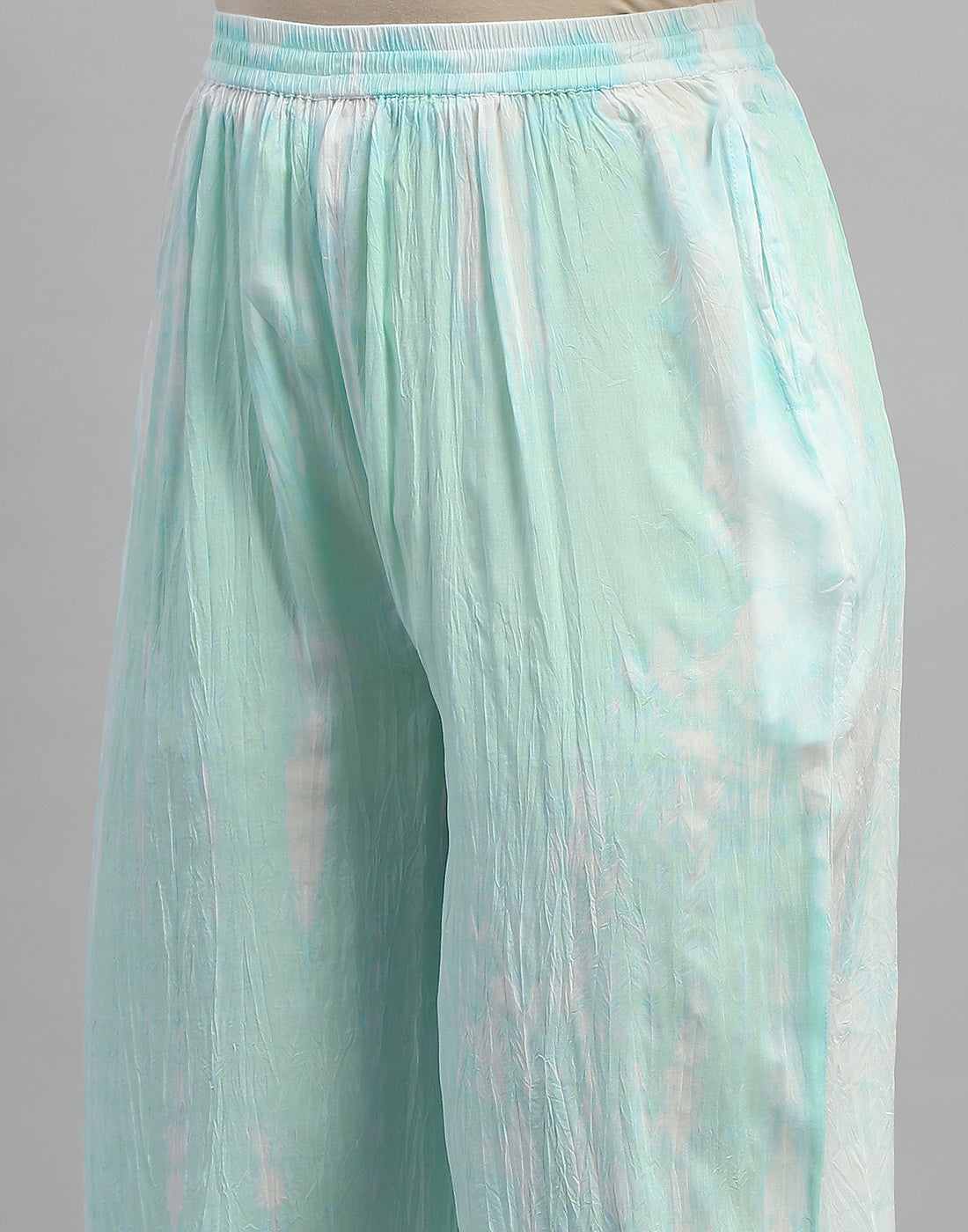 Women Aqua Blue Embroidered V Neck 3/4 Sleeve Cords Set