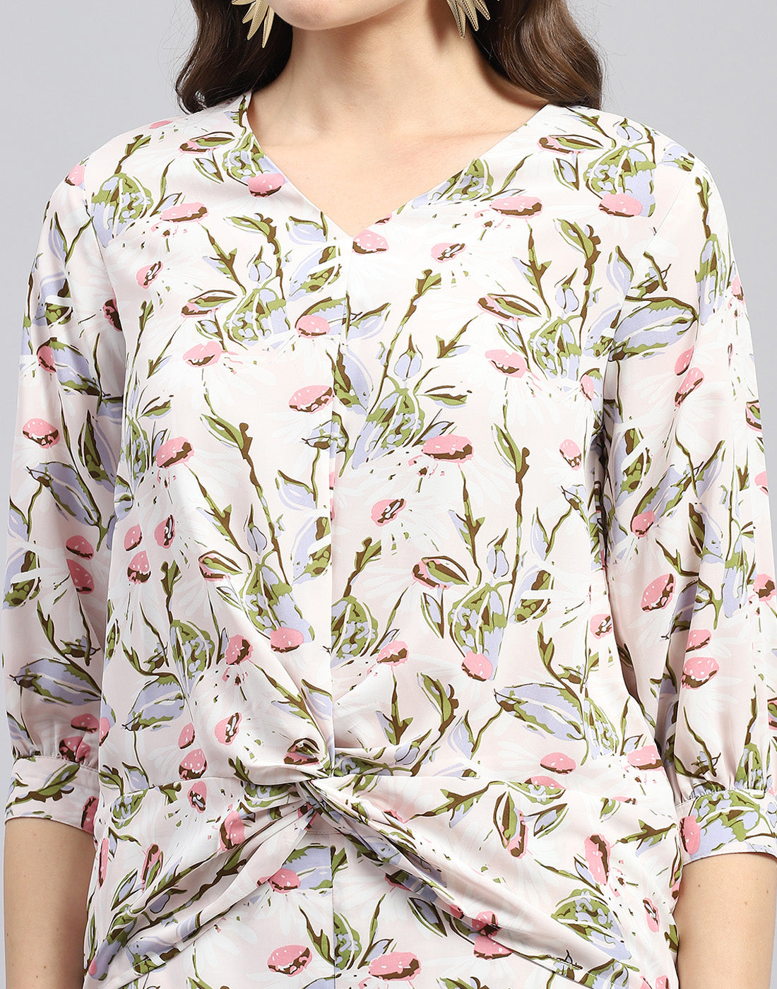 Women White & Pink Floral Print V Neck Cords Set