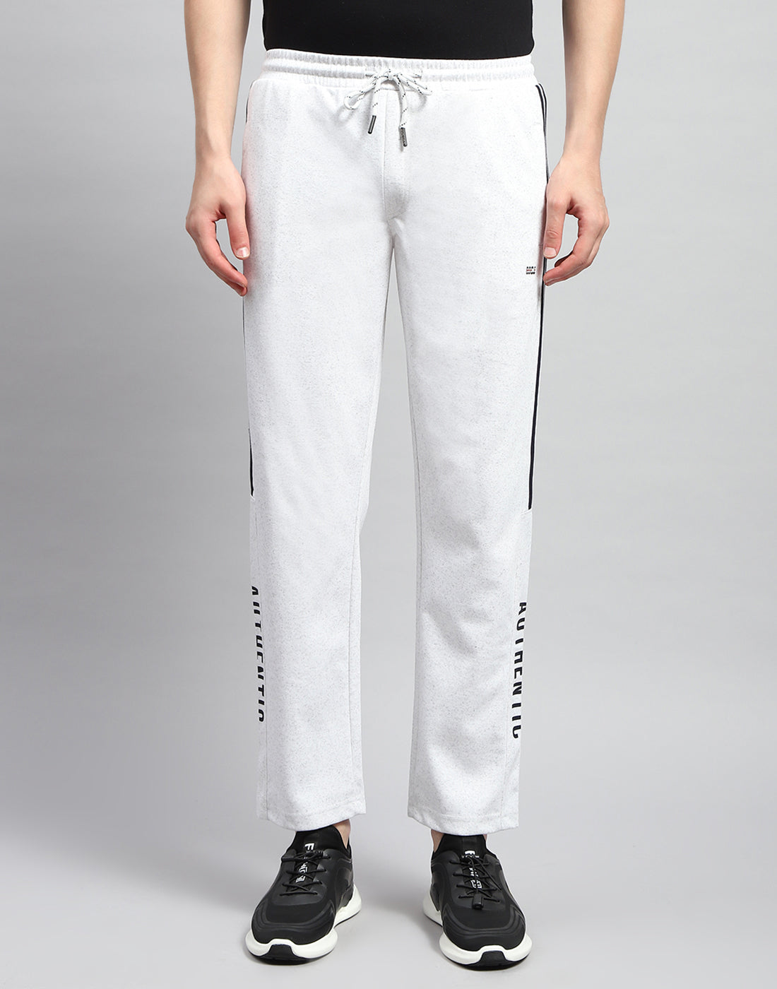 Men Off White Solid Regular Fit Lower