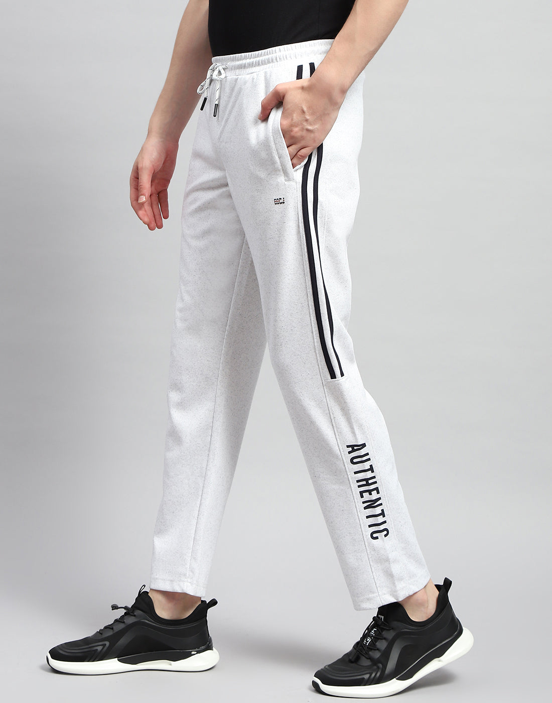 Men Off White Solid Regular Fit Lower