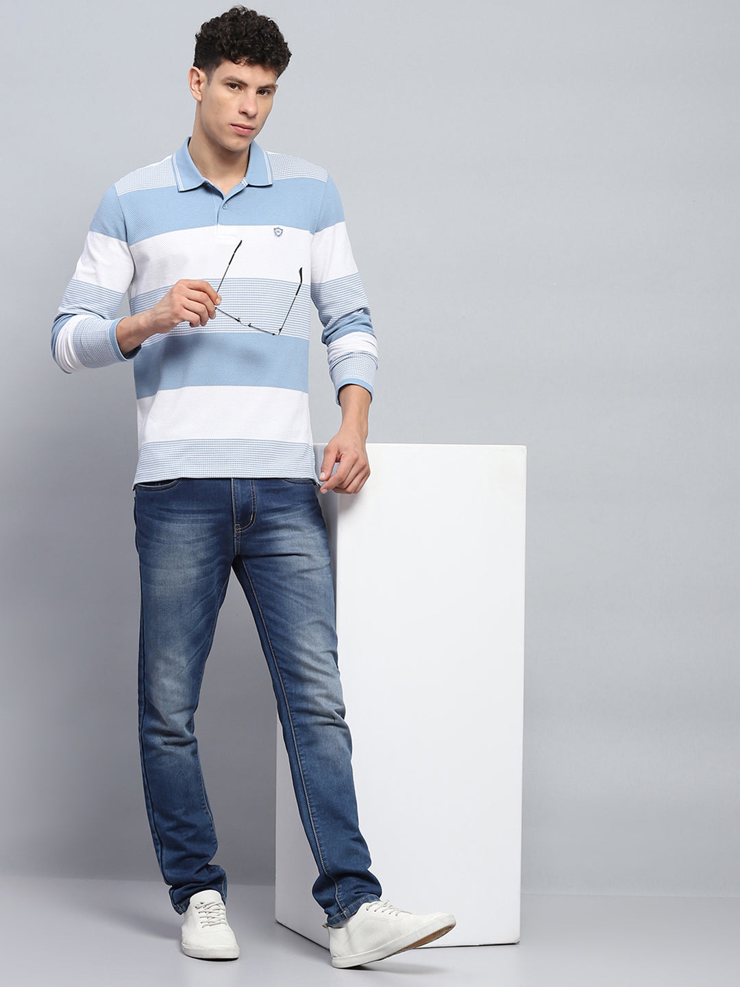 Men Blue Stripe Collar Full Sleeve Winter T-Shirt