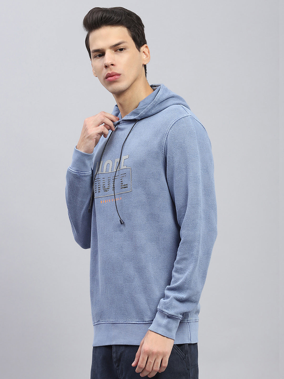 Men Blue Printed Hooded Full Sleeve Winter T-Shirt