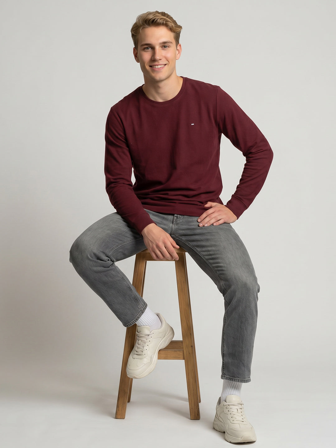 Men Maroon Solid Round Neck Full Sleeve T-Shirt