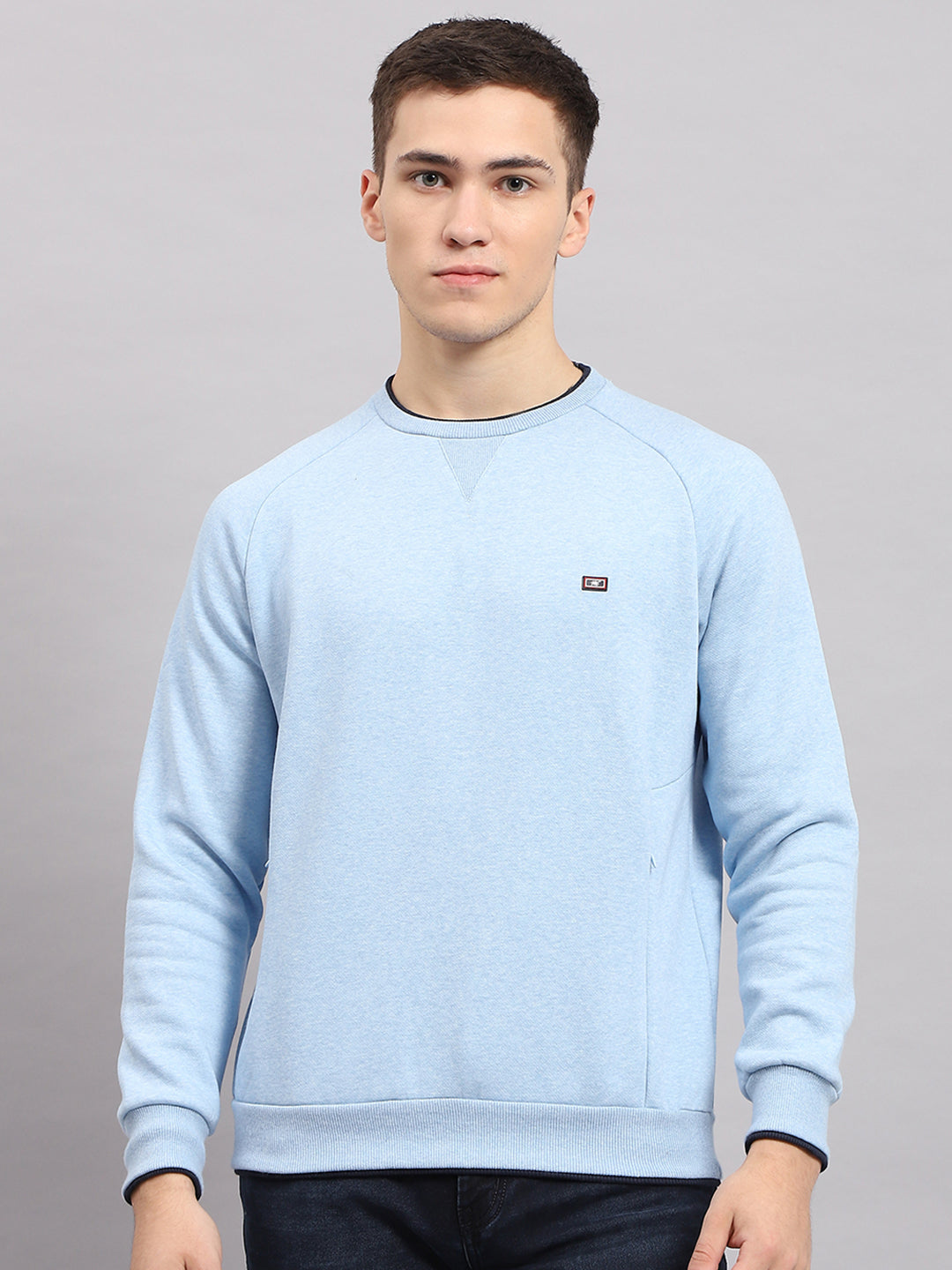 Men Blue Solid Round Neck Full Sleeve Sweatshirt