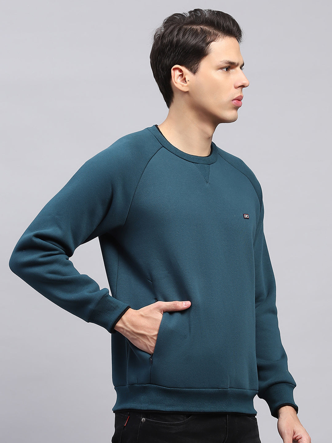 Men Teal Blue Solid Round Neck Full Sleeve Sweatshirt