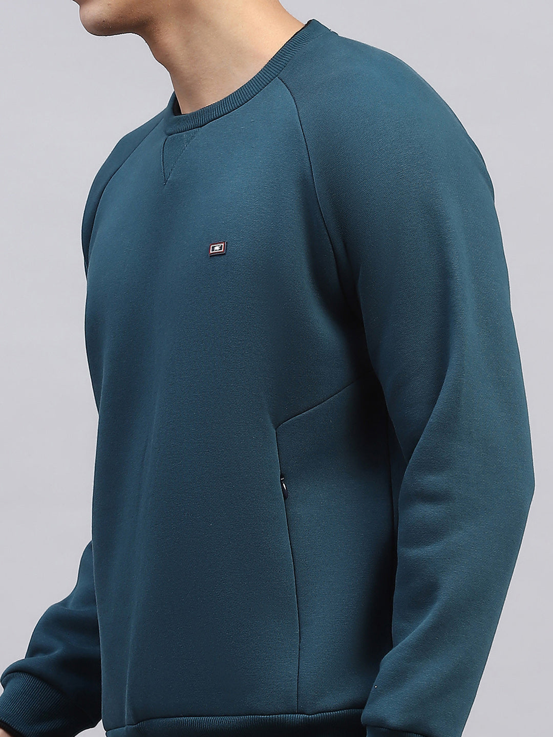 Men Teal Blue Solid Round Neck Full Sleeve Sweatshirt