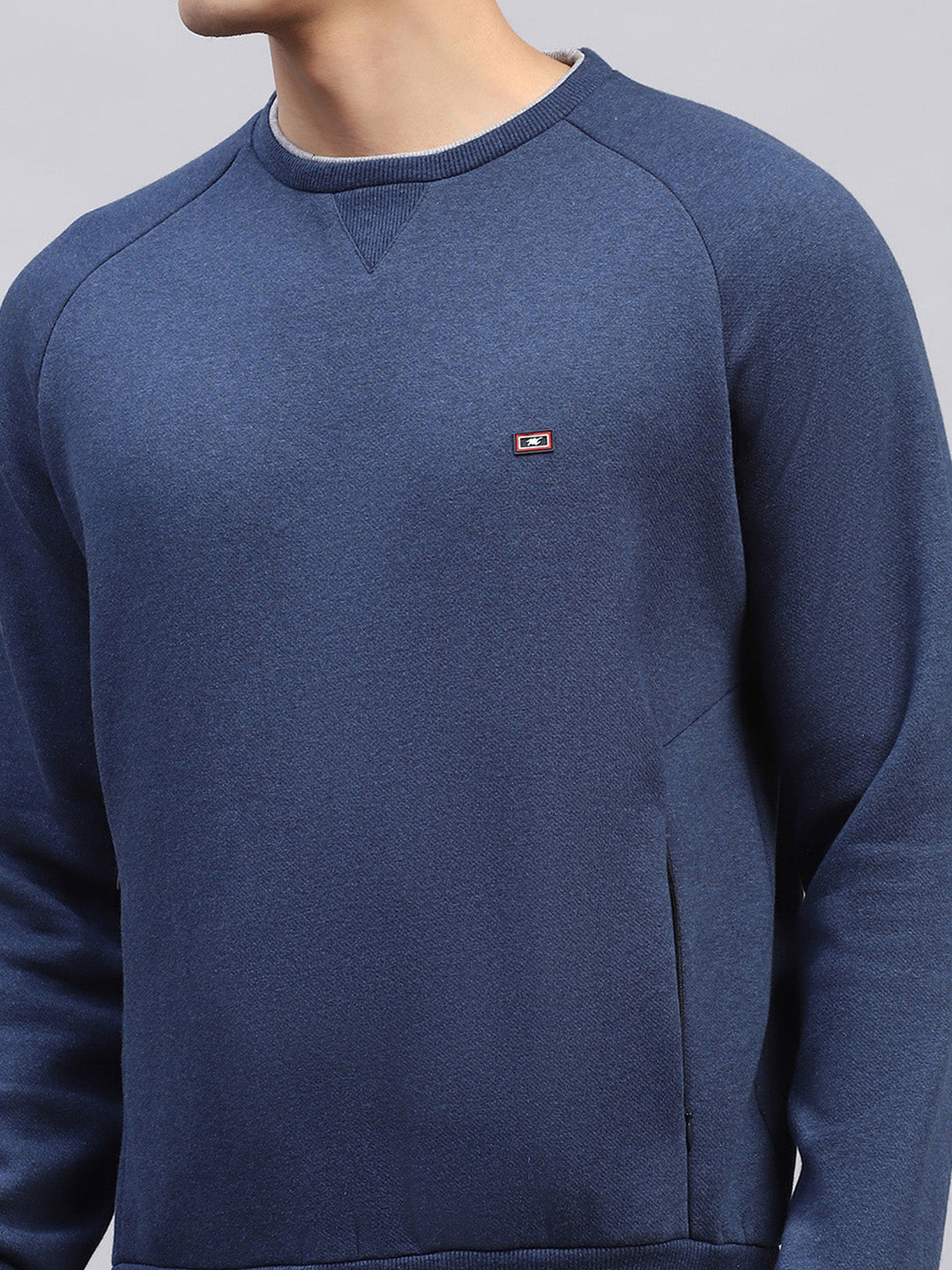 Men Blue Solid Round Neck Full Sleeve Sweatshirt