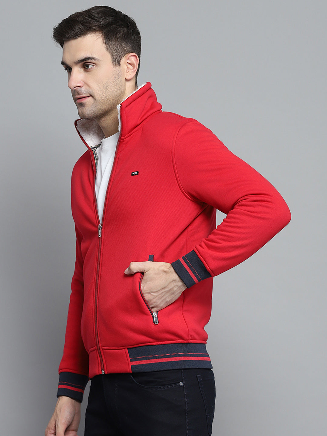 Men Red Solid Collar Full Sleeve Sweatshirt