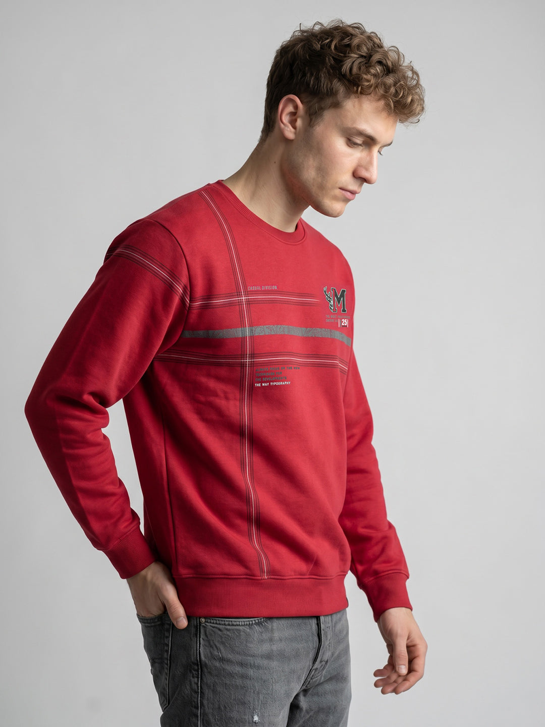 Men Red Printed Round Neck Full Sleeve Sweatshirt