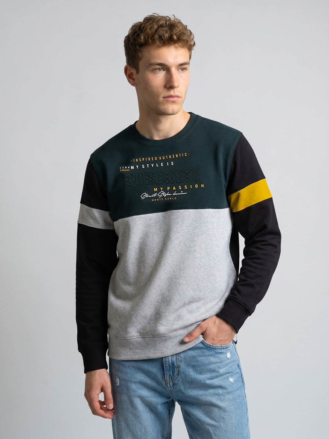 Men Green Embossed Pattern Round Neck Full Sleeve Sweatshirt