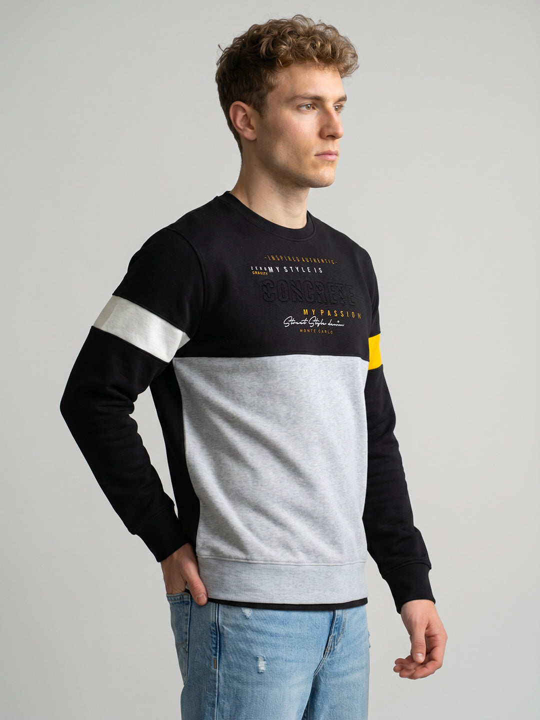 Men Green Embossed Pattern Round Neck Full Sleeve Sweatshirt