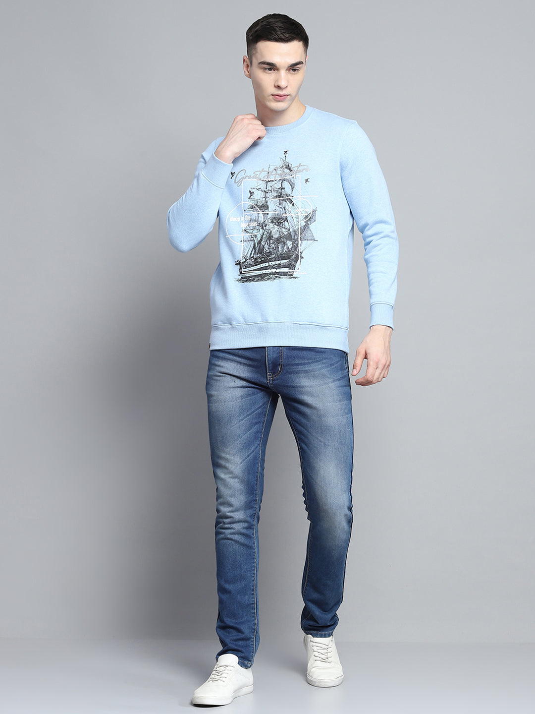 Men Sky Blue Printed Round Neck Full Sleeve Sweatshirt