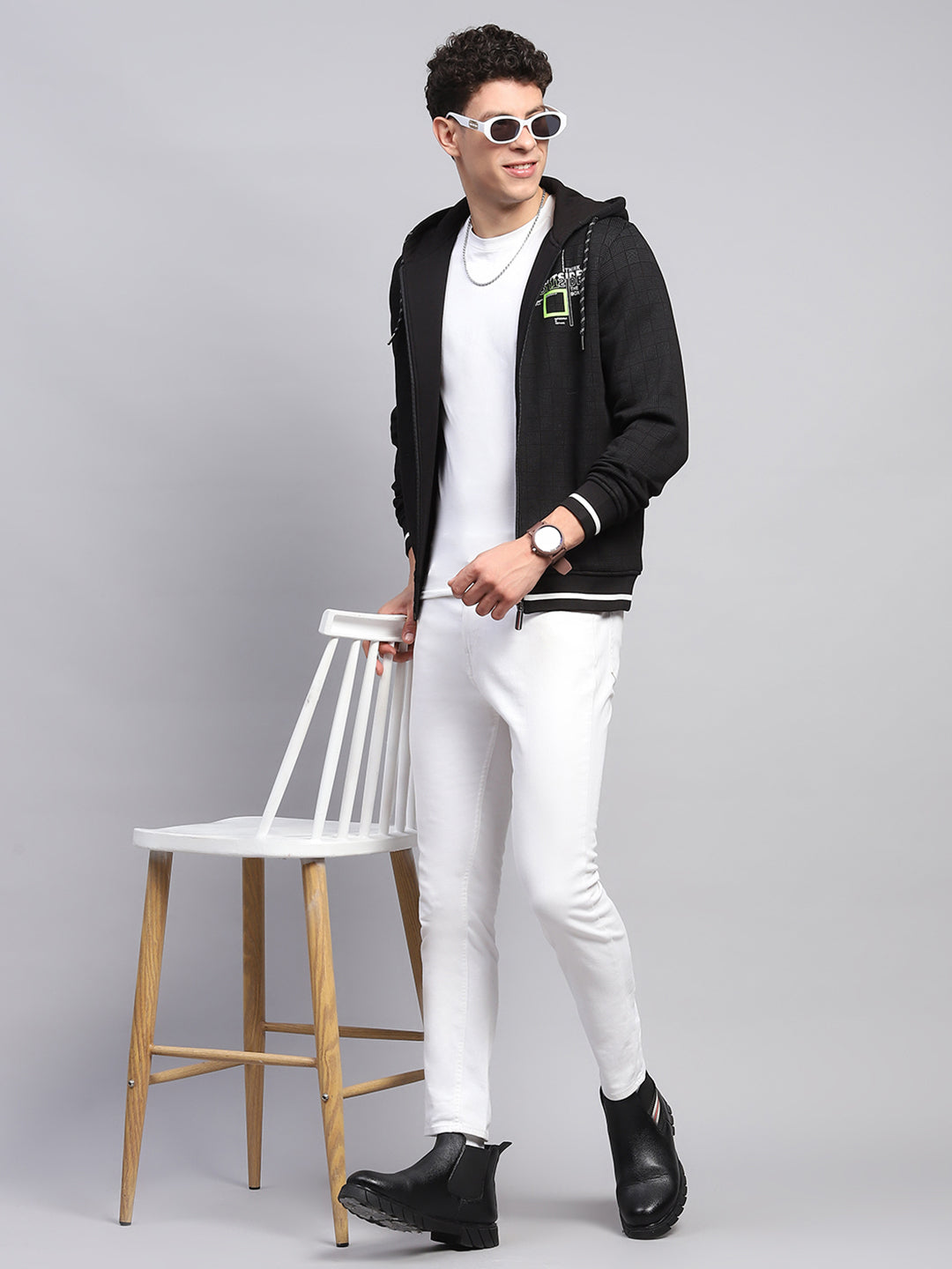 Men Black Printed Hooded Full Sleeve Sweatshirt