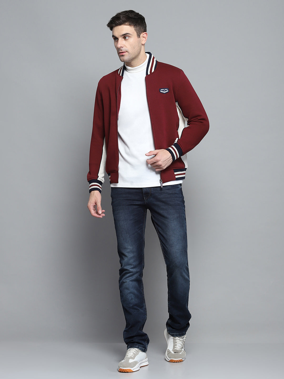 Men Maroon Printed Collar Full Sleeve Sweatshirt