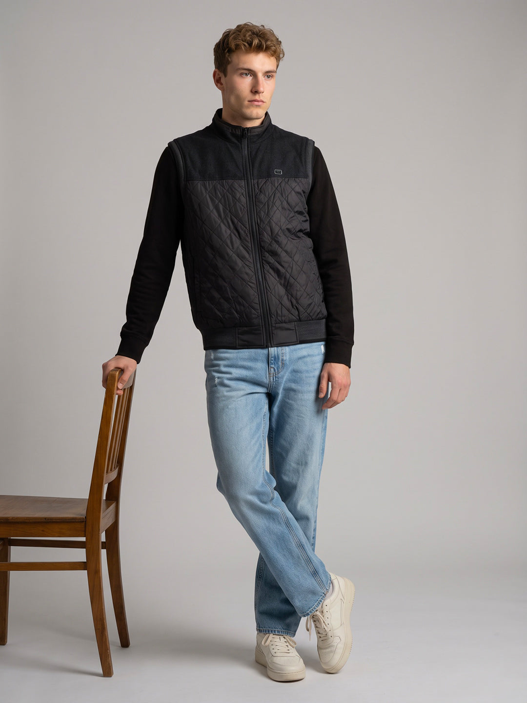 Men Grey Melange Turtle Neck Sleeveless Reversible Knitted Jacket