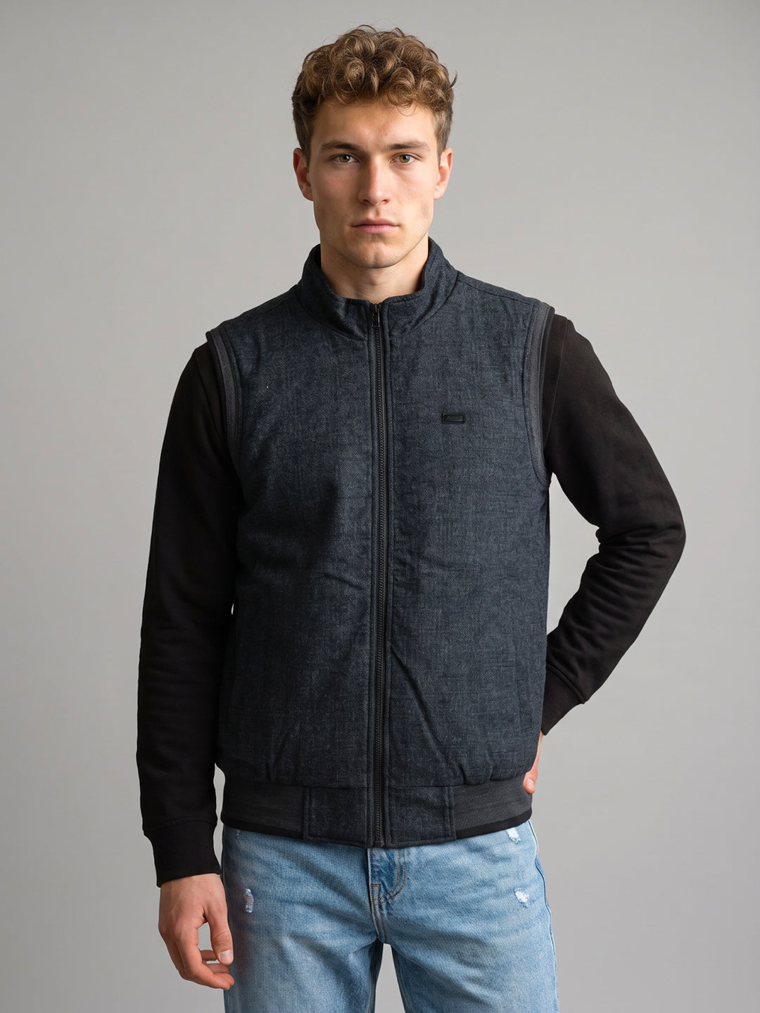 Men Grey Melange Turtle Neck Sleeveless Reversible Knitted Jacket