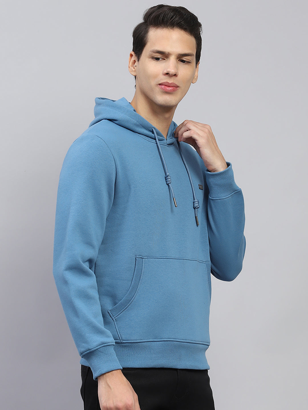 Men Blue Solid Hooded Full Sleeve Sweatshirt