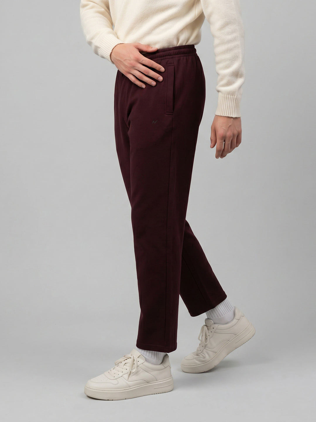 Men Maroon Solid Regular Fit Lower