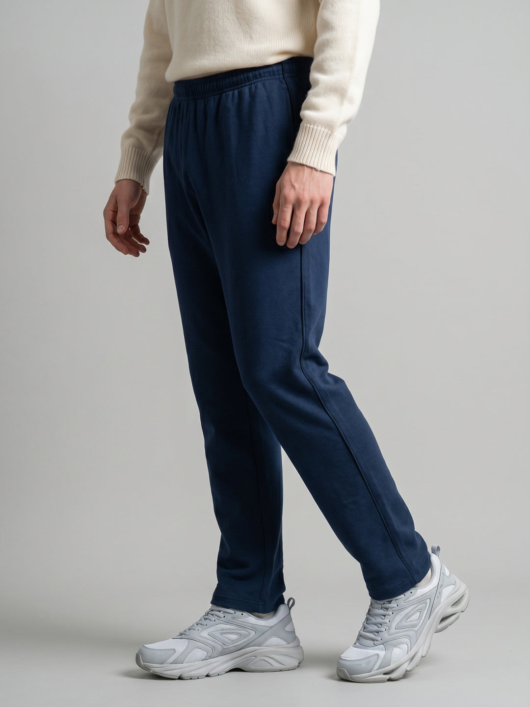 Men Navy Blue Solid Regular Fit Lower