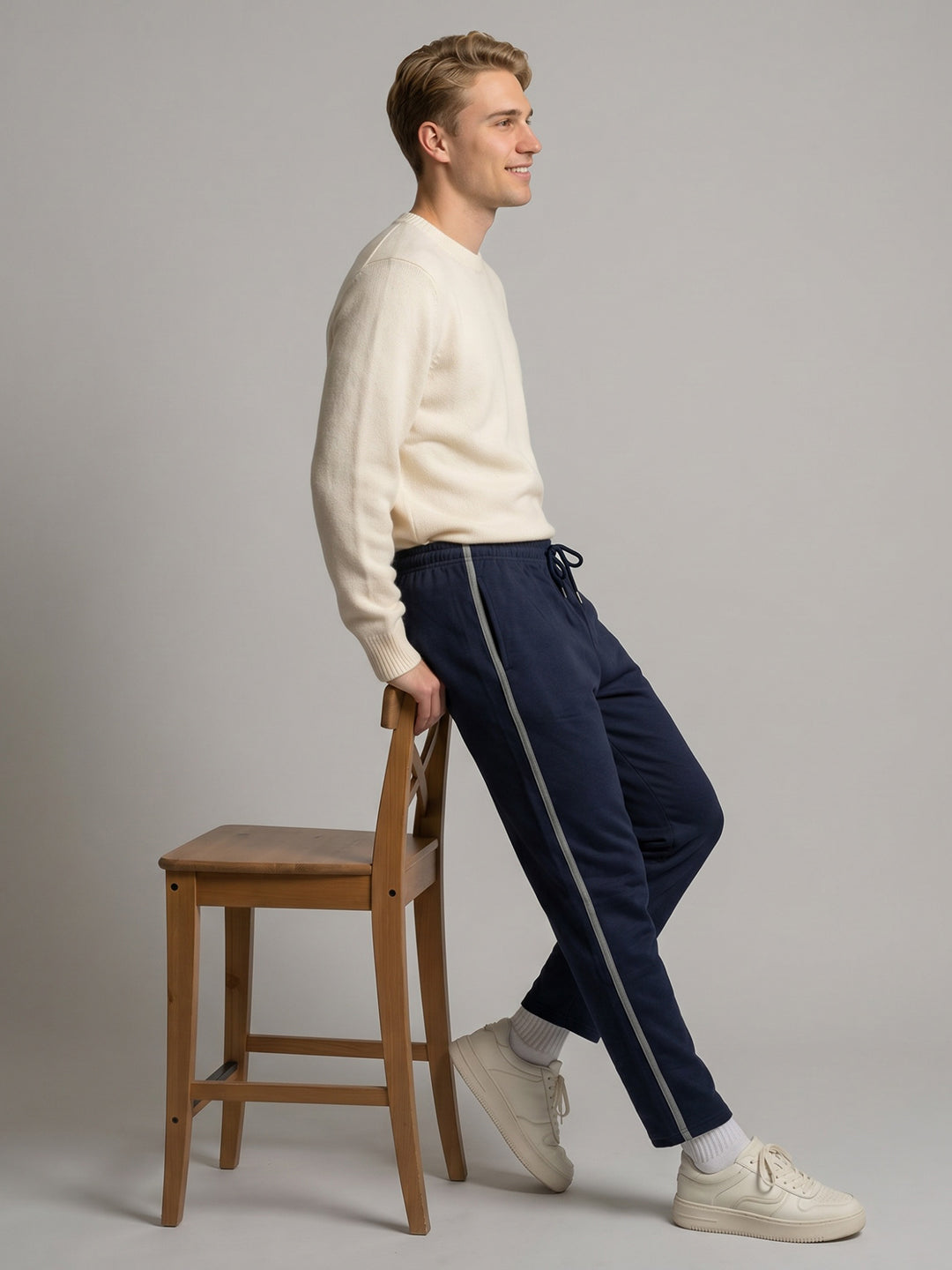 Men Blue Solid Regular Fit Winter Lower