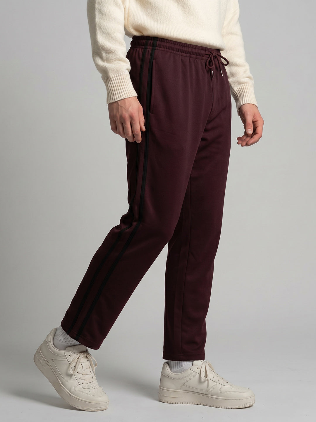 Men Maroon Solid Regular Fit Lower