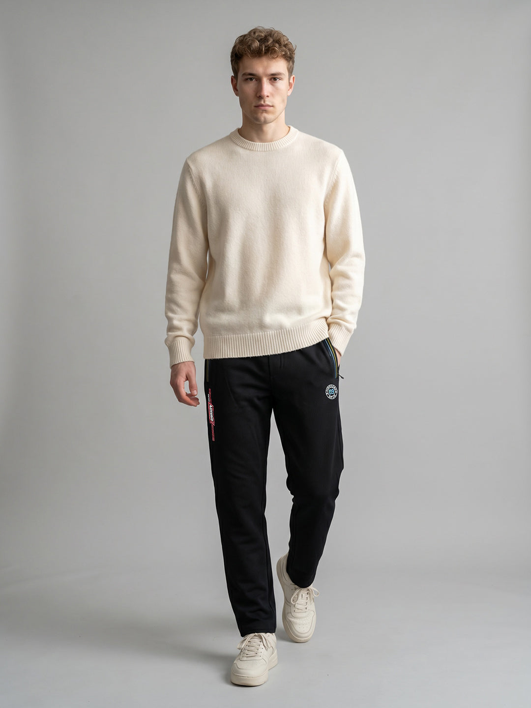 Men Navy Blue Solid Regular Fit Lower