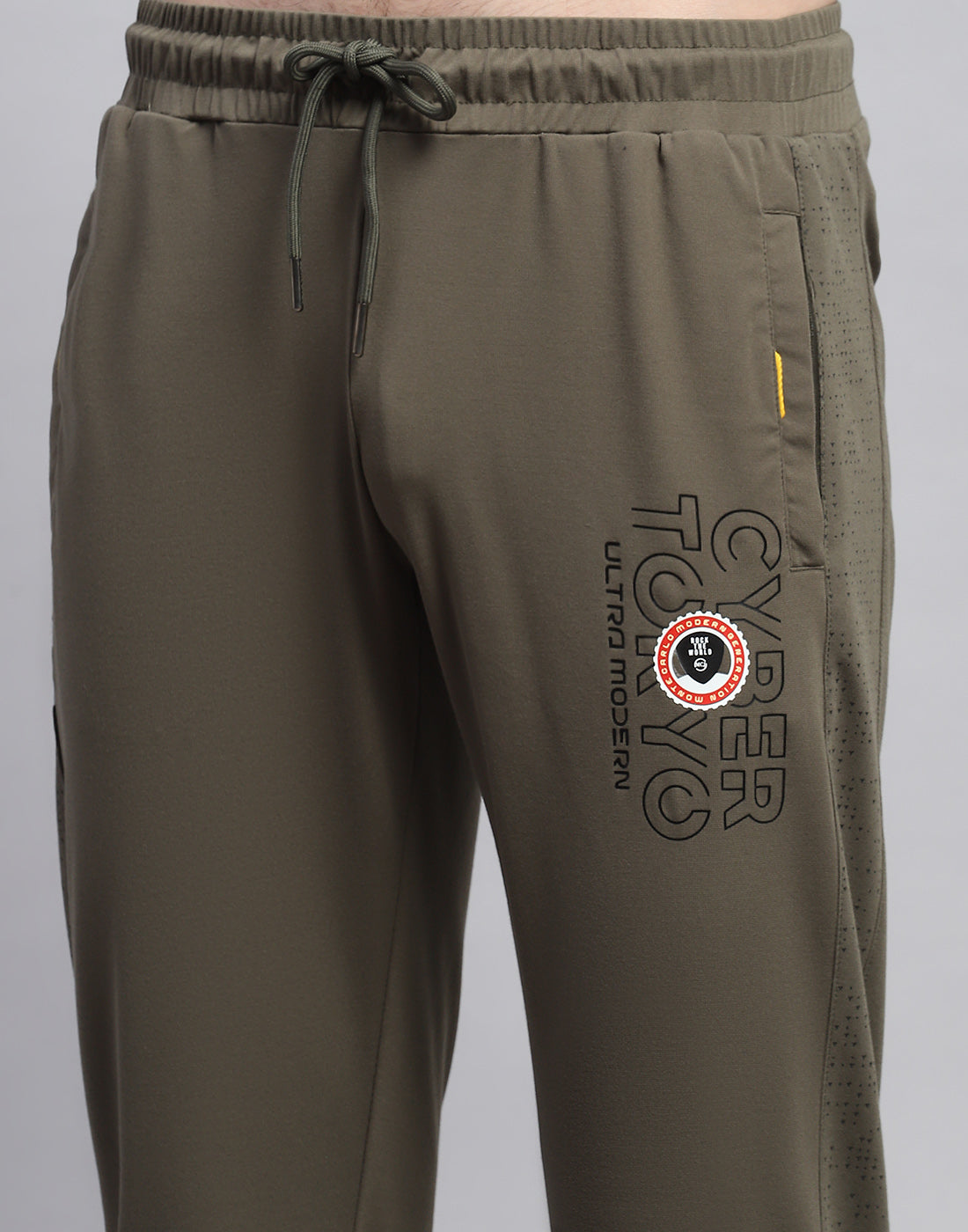 Men Olive Printed Regular Fit Winter Lower