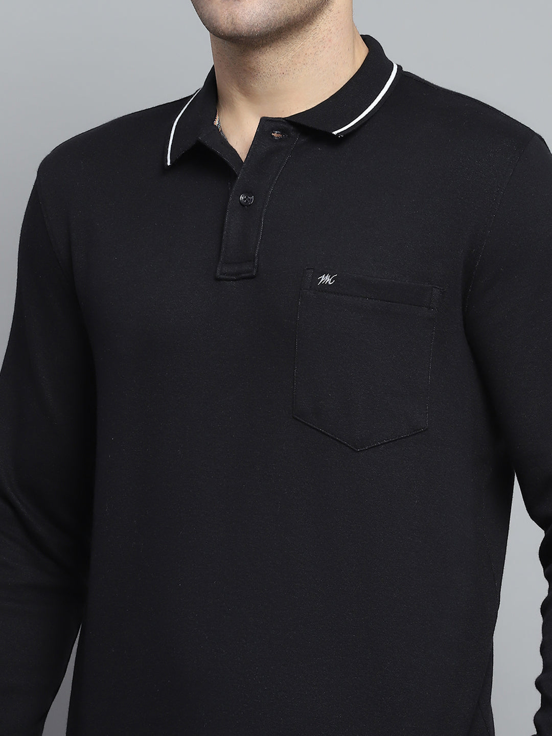 Men Black Solid Collar Full Sleeve Winter Tracksuit