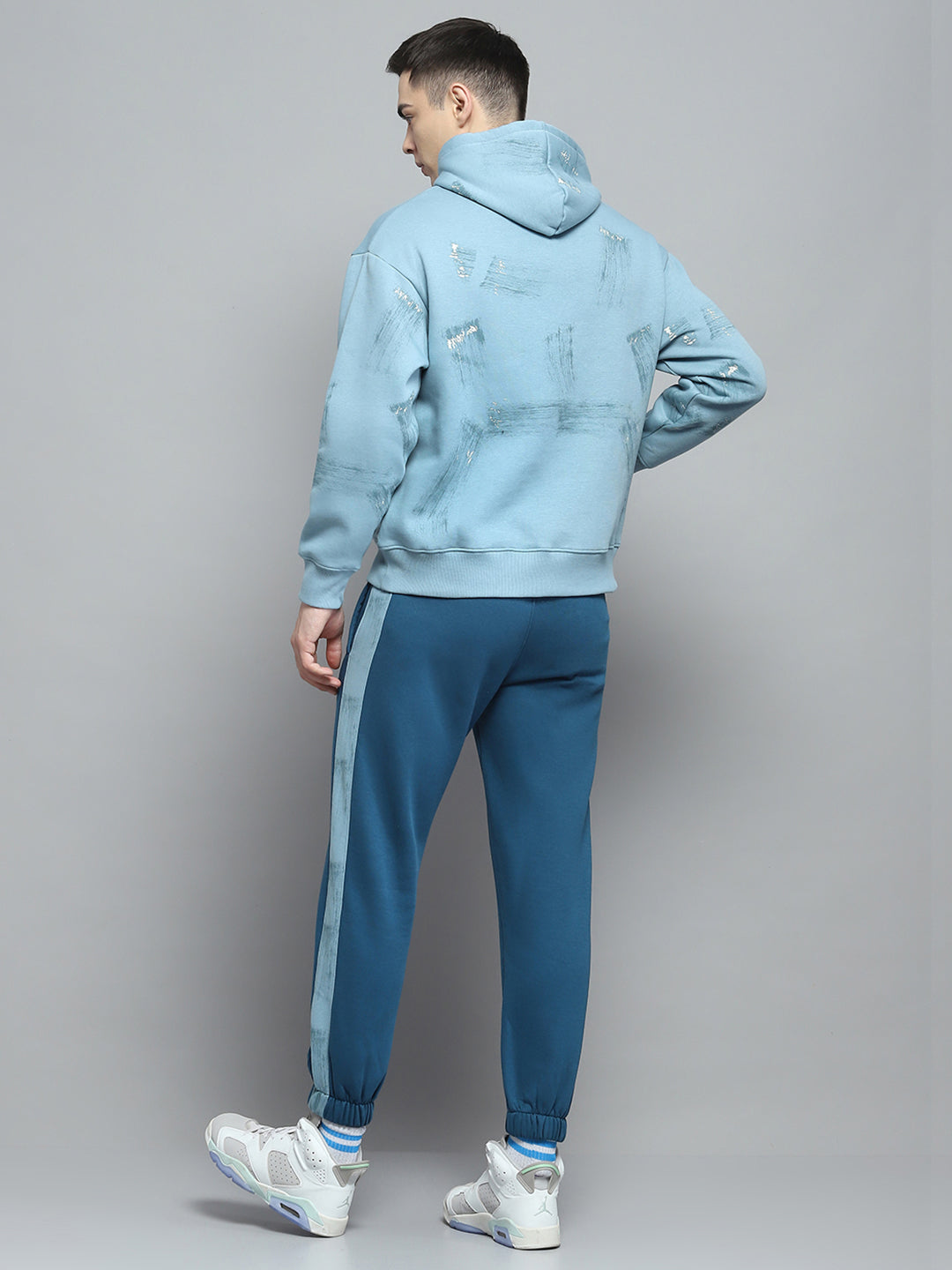 Men Blue & Teal Blue Printed Hooded Full Sleeve Winter Tracksuit