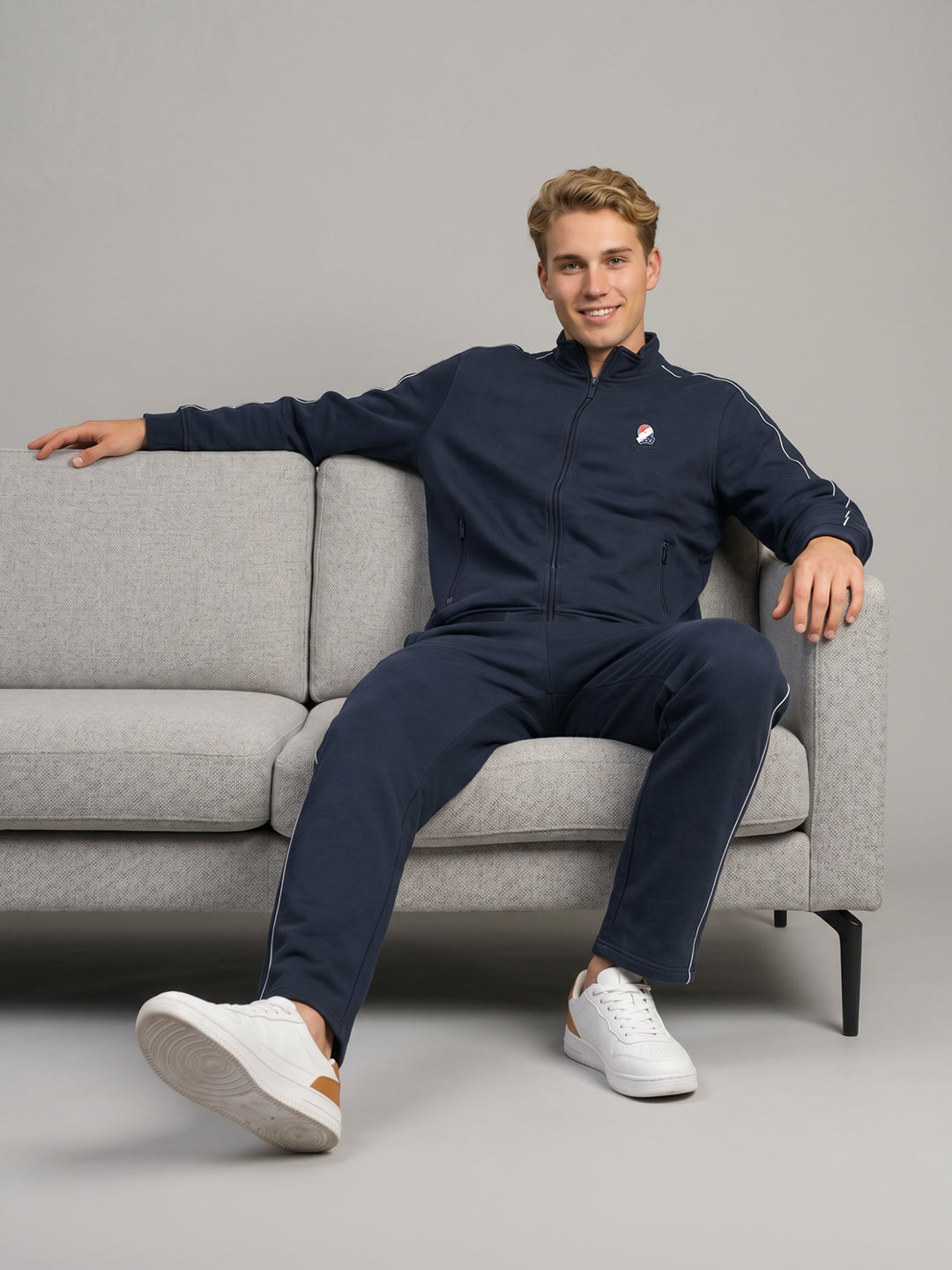 Men Navy Blue Solid Turtle Neck Full Sleeve Tracksuit