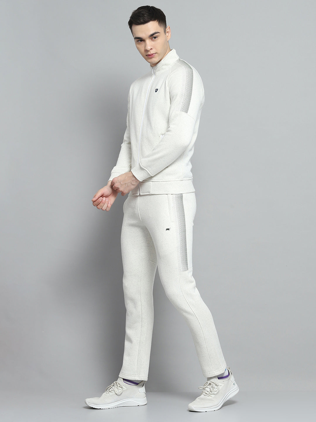 Men Olive & White Printed Mock Neck Full Sleeve Winter Tracksuit